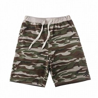 Shorts de felpa con estampado de camuflaje para hombre